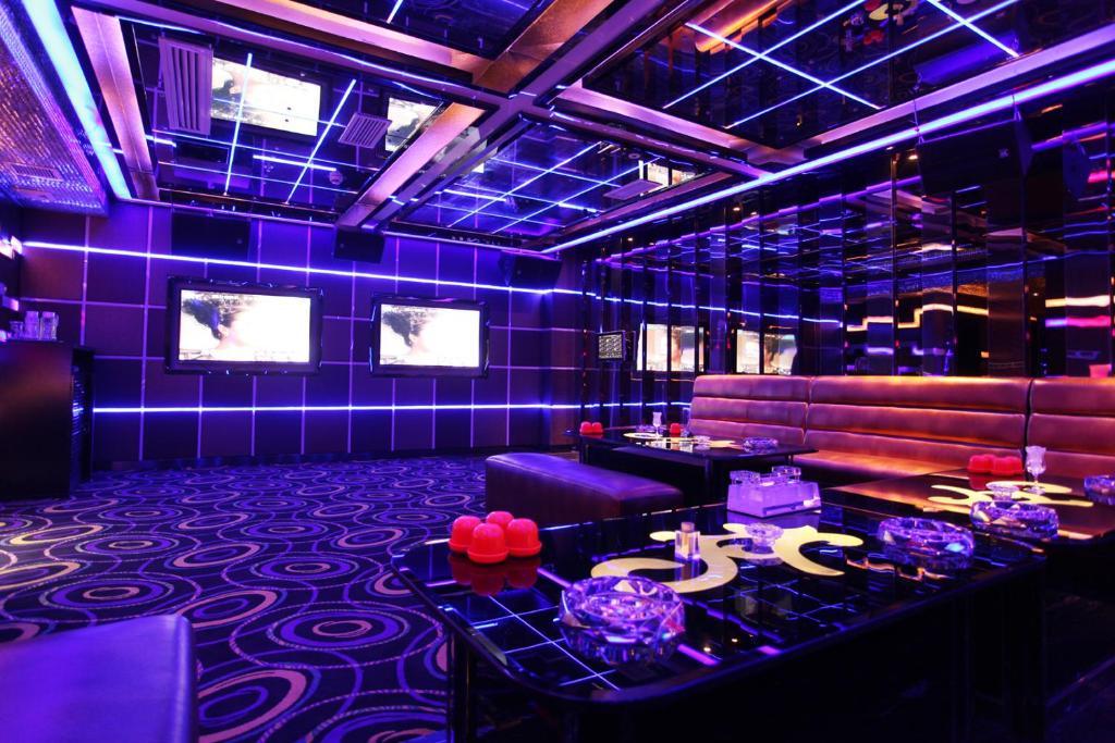 Chengdu Liwan International Hotel Esterno foto